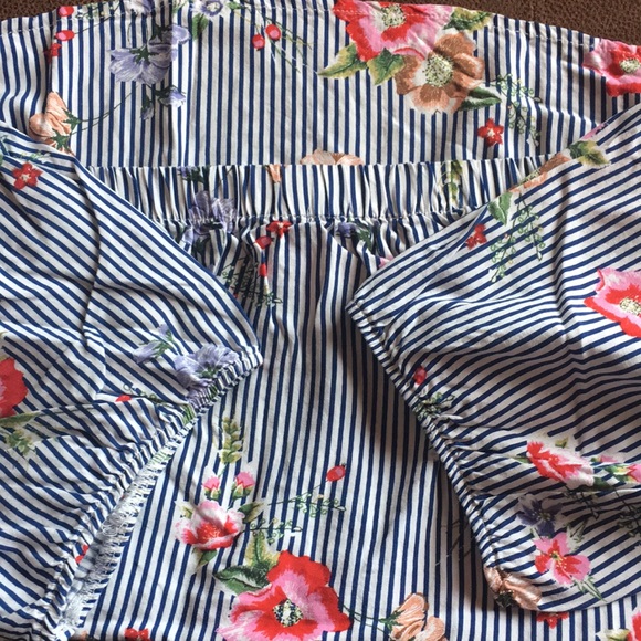 Cherish Off-Shoulder Floral Striped Top - Picture 15 of 16